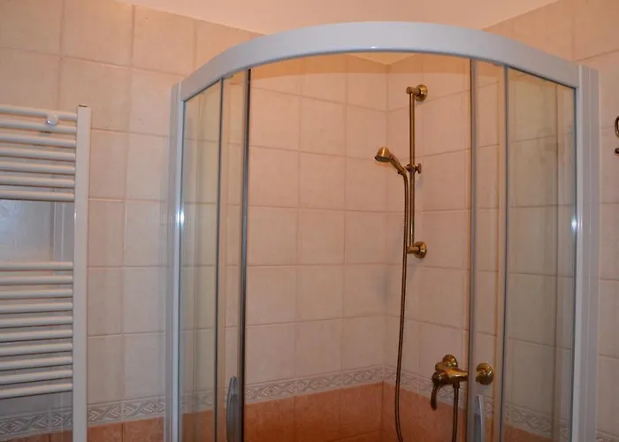 Pri Marjotu Πανσιόν